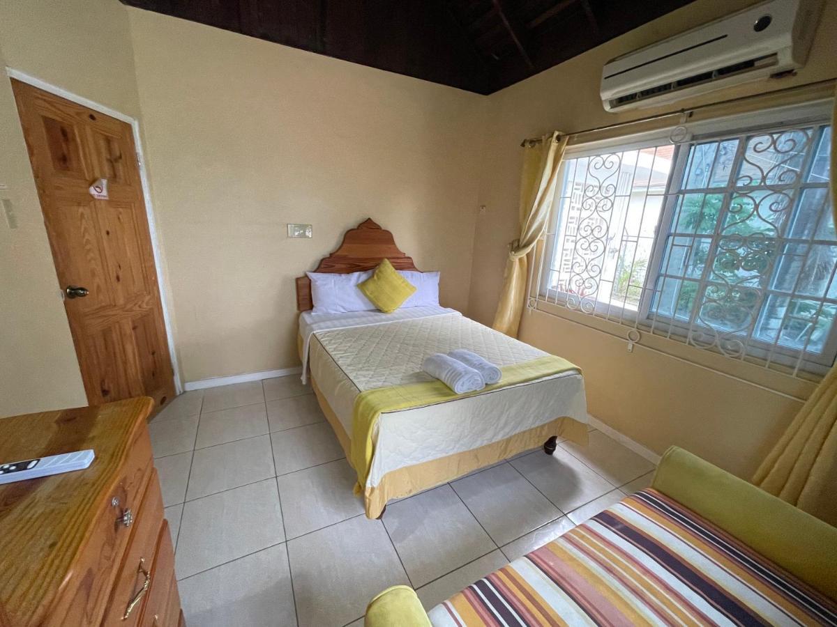 Peaceful Palms Montego Bay Hotel Luaran gambar