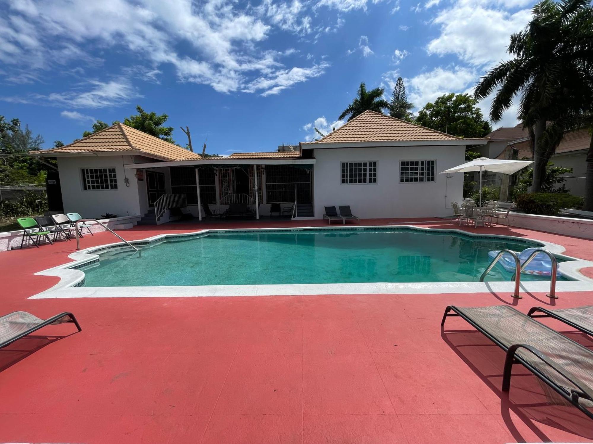 Peaceful Palms Montego Bay Hotel Luaran gambar